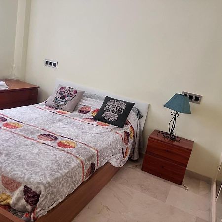 Casa Ideal Familias Y Grupos Con Balcones Exterior Soleada Patios Cerca Alhambra, Sierra Nevada, Rio Genil, Lancha Del Genil, Parque Llano Y Reloj Del Sol Con Barbacoas, Campo De Futbol, Circuito Gimnasia Apartment Granada Exterior foto