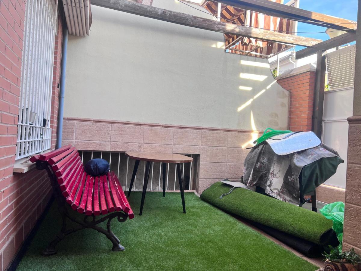Casa Ideal Familias Y Grupos Con Balcones Exterior Soleada Patios Cerca Alhambra, Sierra Nevada, Rio Genil, Lancha Del Genil, Parque Llano Y Reloj Del Sol Con Barbacoas, Campo De Futbol, Circuito Gimnasia Apartment Granada Exterior foto