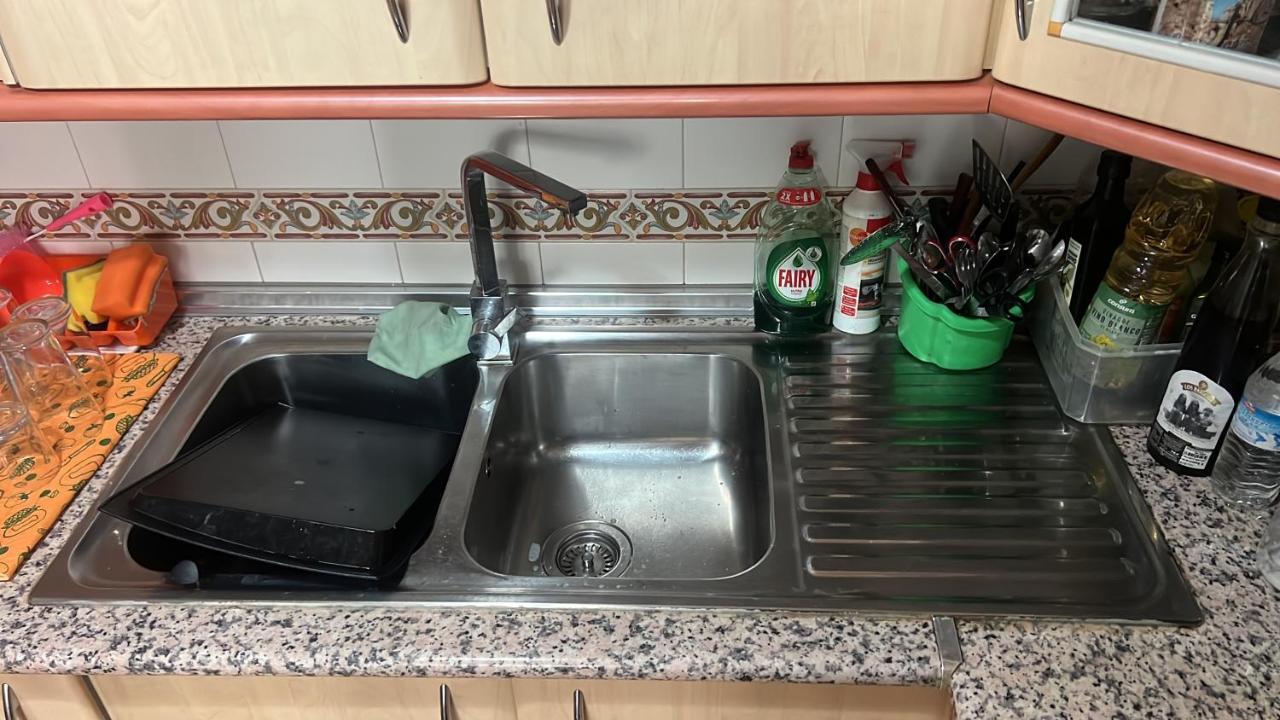 Casa Ideal Familias Y Grupos Con Balcones Exterior Soleada Patios Cerca Alhambra, Sierra Nevada, Rio Genil, Lancha Del Genil, Parque Llano Y Reloj Del Sol Con Barbacoas, Campo De Futbol, Circuito Gimnasia Apartment Granada Exterior foto