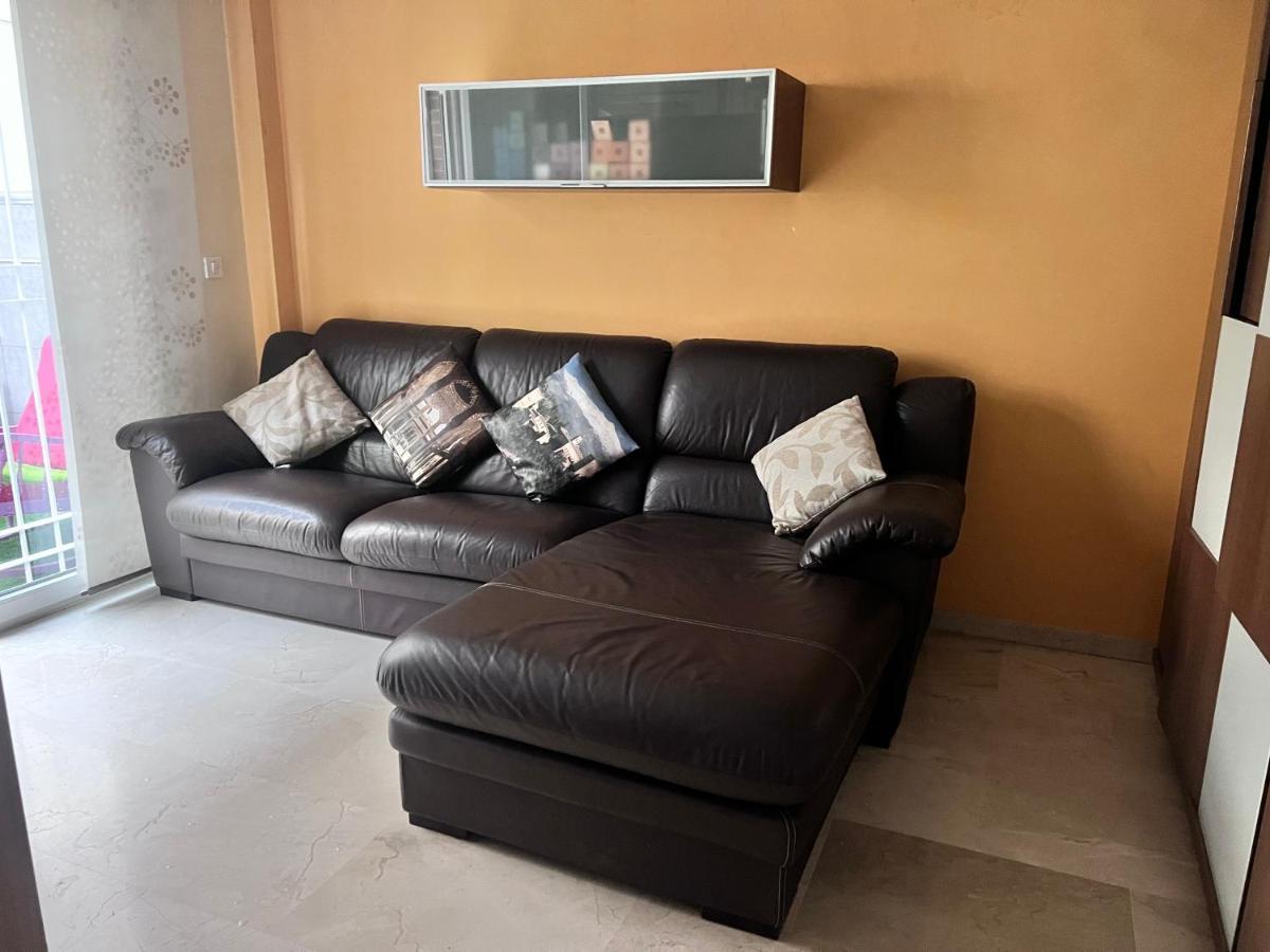 Casa Ideal Familias Y Grupos Con Balcones Exterior Soleada Patios Cerca Alhambra, Sierra Nevada, Rio Genil, Lancha Del Genil, Parque Llano Y Reloj Del Sol Con Barbacoas, Campo De Futbol, Circuito Gimnasia Apartment Granada Exterior foto