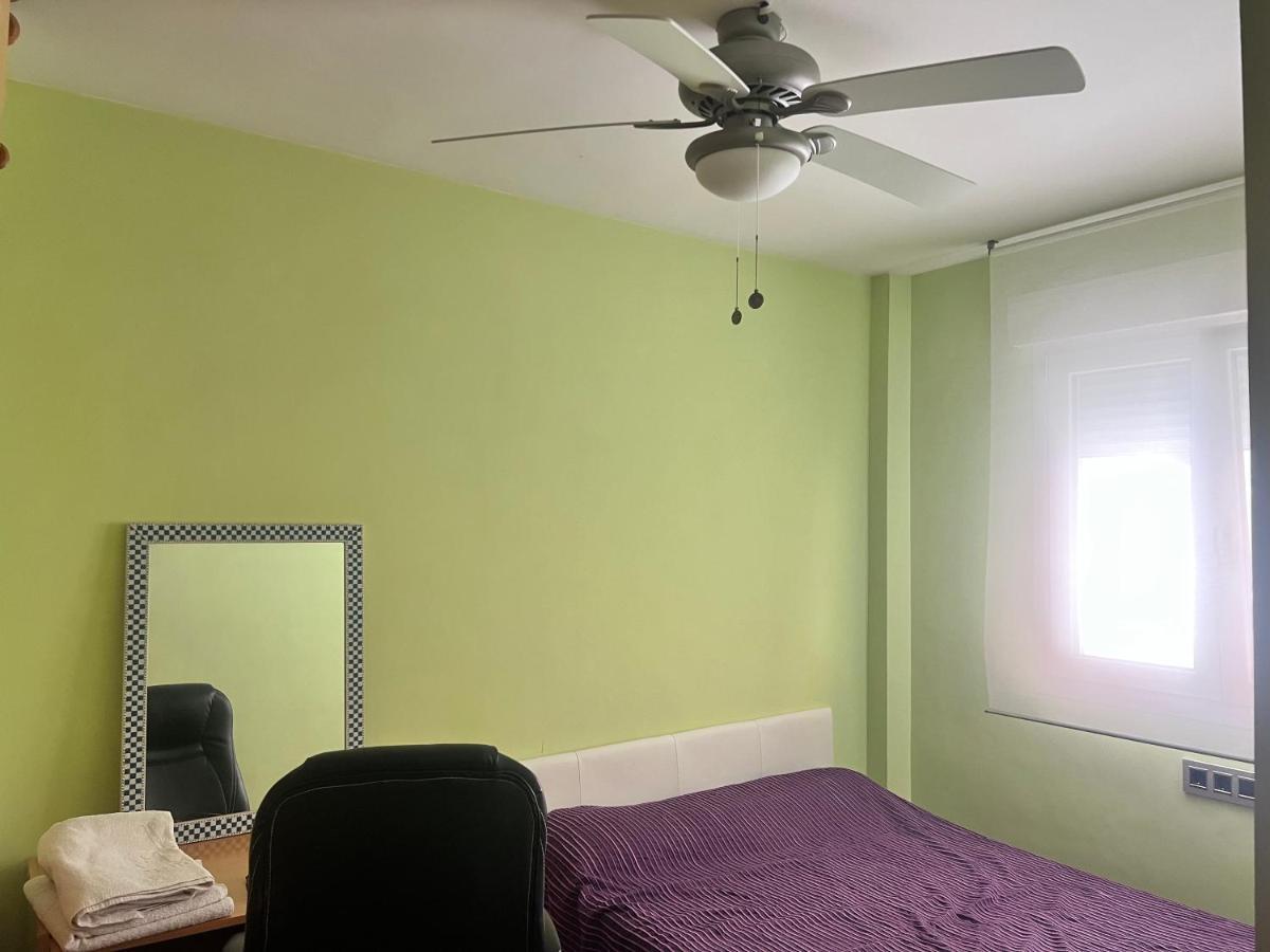 Casa Ideal Familias Y Grupos Con Balcones Exterior Soleada Patios Cerca Alhambra, Sierra Nevada, Rio Genil, Lancha Del Genil, Parque Llano Y Reloj Del Sol Con Barbacoas, Campo De Futbol, Circuito Gimnasia Apartment Granada Exterior foto